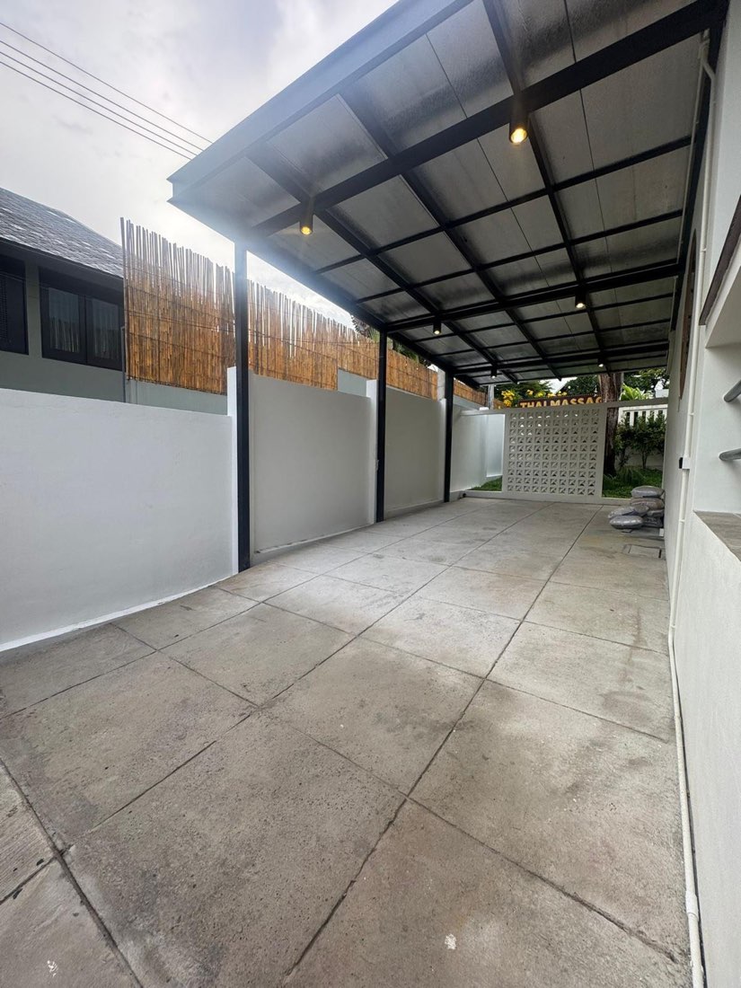 Prime Location Modern Tropical Villa City View photo